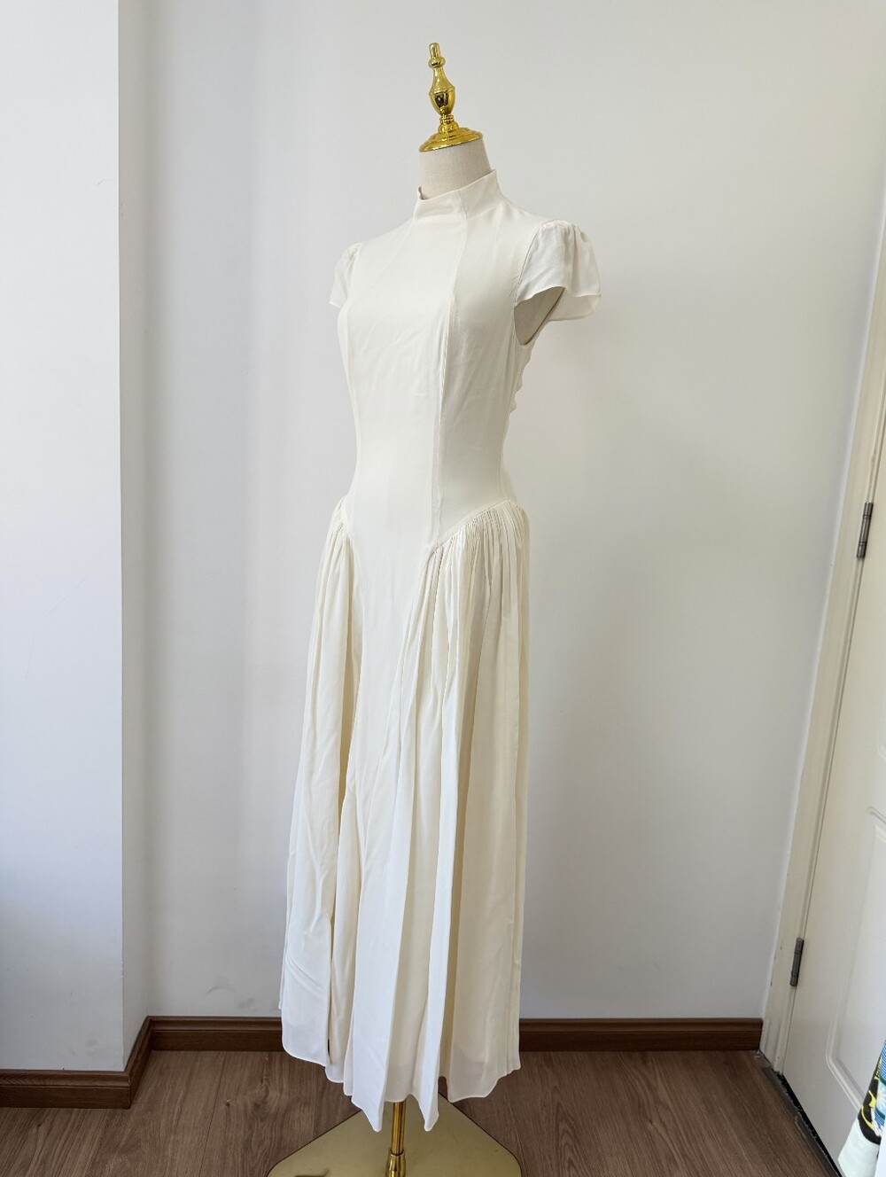 Reformation Maven Dress - Picture 6 of 11